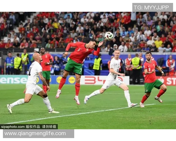 视死如归的足球明星背后的传奇故事与无畏精神解析